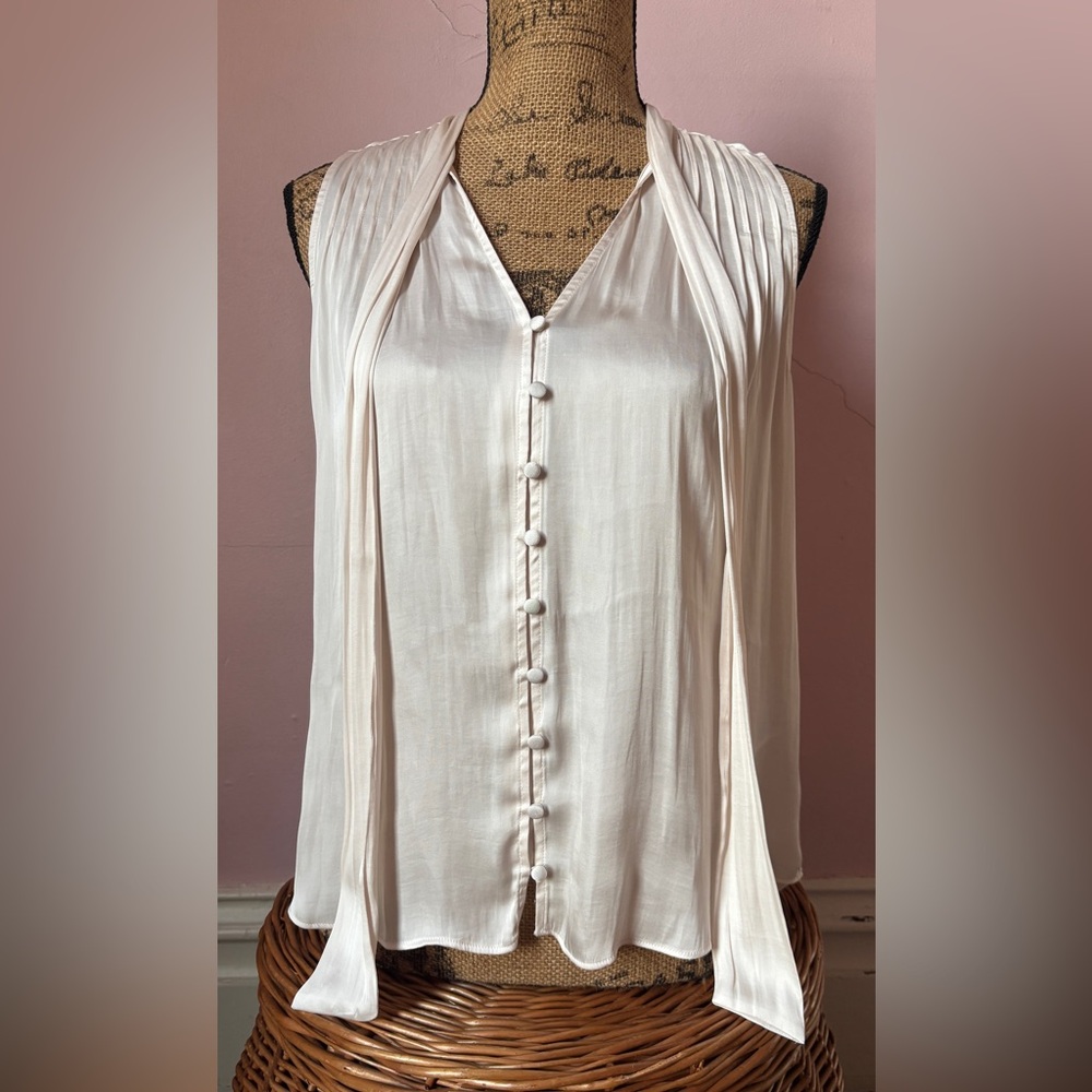 Banana Republic Cream Sleeveless Blouse